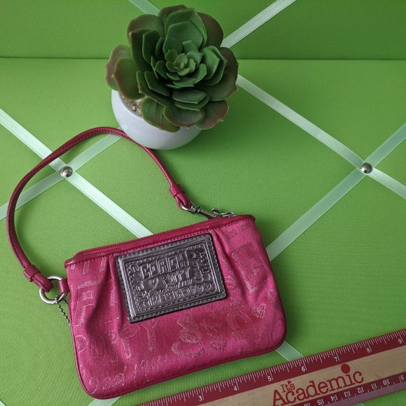 Rare Coach Est 1941 Poppy Wristlet - Picture 6 of 10
